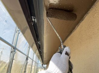 那須塩原市の屋根塗装・外壁塗装における軒天塗装