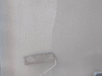 那須塩原市の外壁塗装における外壁の上塗り