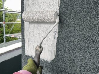 大田原市で行った外壁塗装における外壁の下塗り
